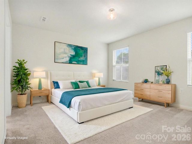 5513 Hughesdale Drive, Charlotte, NC 28215
