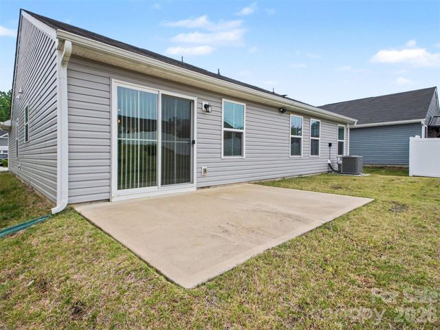 5513 Hughesdale Drive, Charlotte, NC 28215