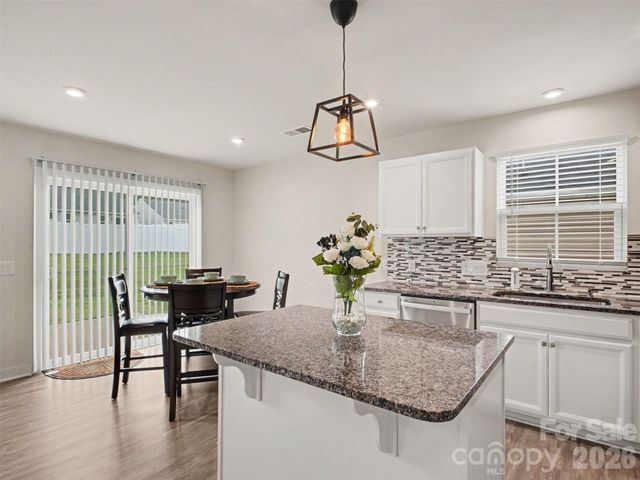 5513 Hughesdale Drive, Charlotte, NC 28215
