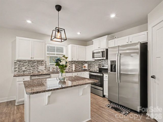5513 Hughesdale Drive, Charlotte, NC 28215