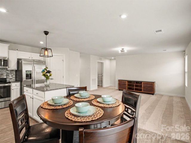 5513 Hughesdale Drive, Charlotte, NC 28215