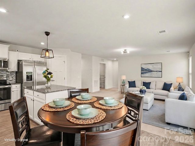 5513 Hughesdale Drive, Charlotte, NC 28215