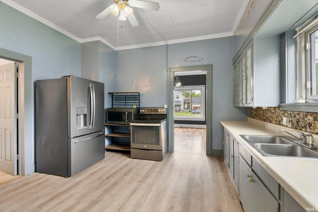 214 W Washington Street, Monticello, IN 47960