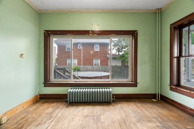 214 W Washington Street, Monticello, IN 47960