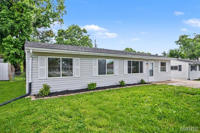 9620 Saint Girard Lane, Edmundson, MO 63134