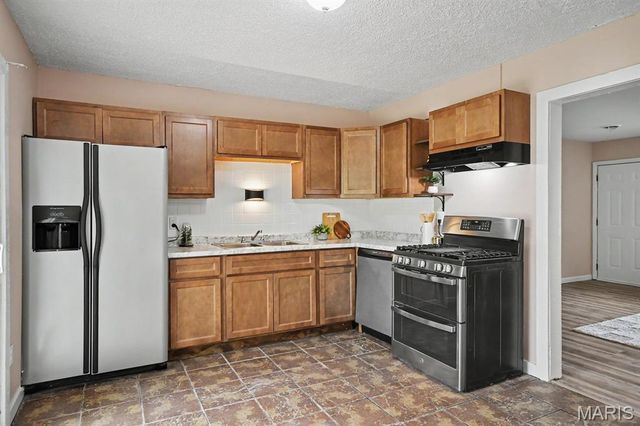 9620 Saint Girard Lane, Edmundson, MO 63134