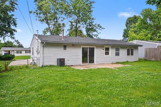 9620 Saint Girard Lane, Edmundson, MO 63134