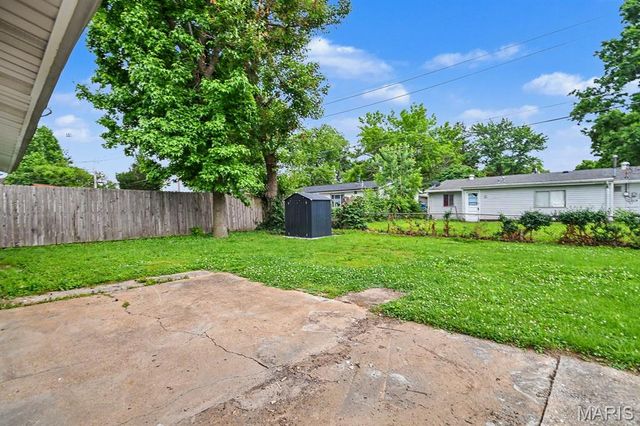 9620 Saint Girard Lane, Edmundson, MO 63134