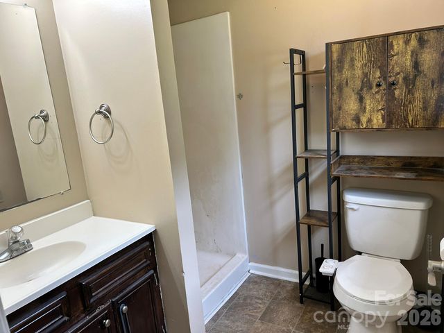 2042 Rocketts Way, Newton, NC 28658