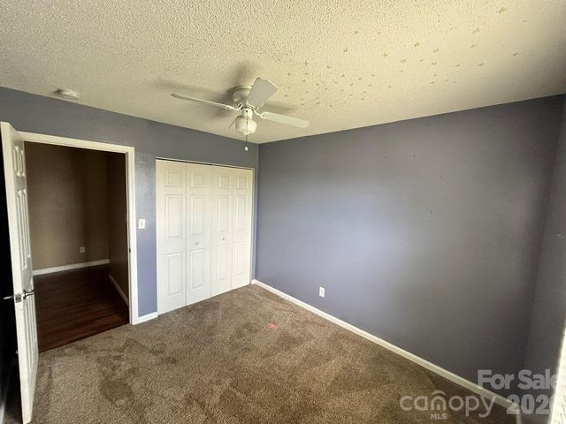 2042 Rocketts Way, Newton, NC 28658