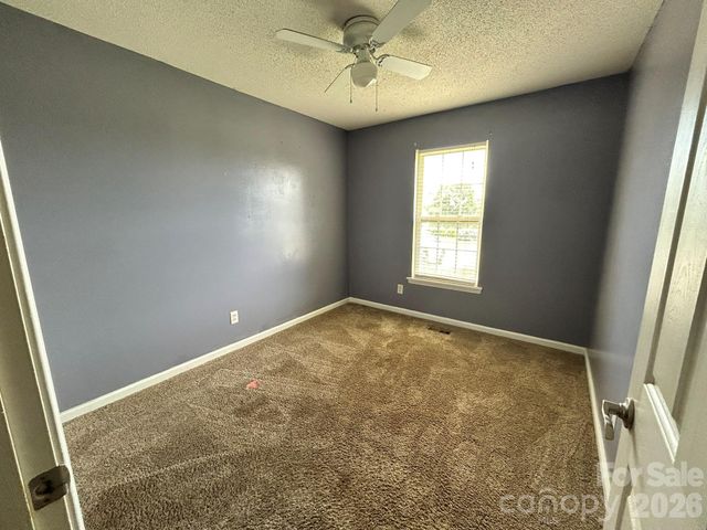 2042 Rocketts Way, Newton, NC 28658