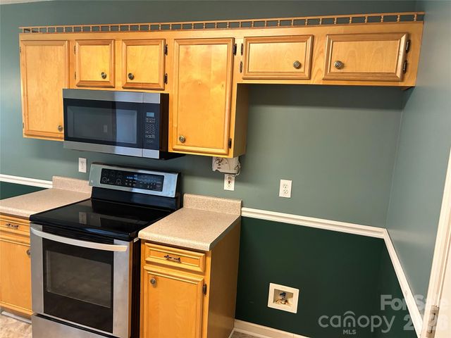 2042 Rocketts Way, Newton, NC 28658