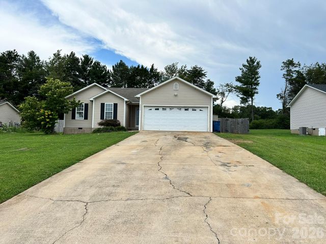 2042 Rocketts Way, Newton, NC 28658