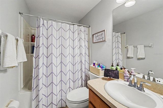 6255 TIMBERLY LN, Zephyrhills, FL 33542