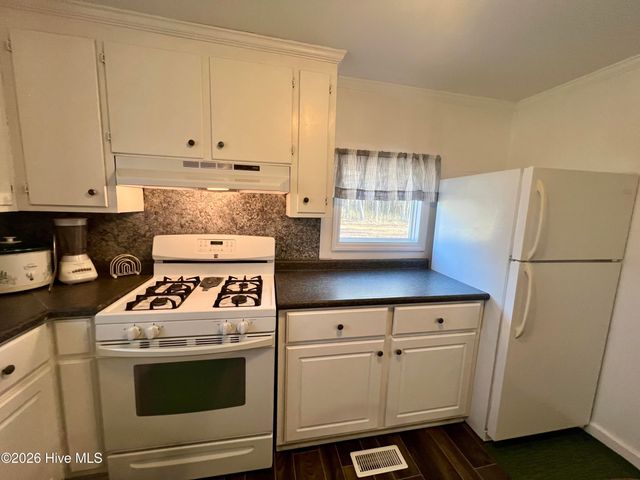 3403 Flat Swamp Road, Blounts Creek, NC 27814