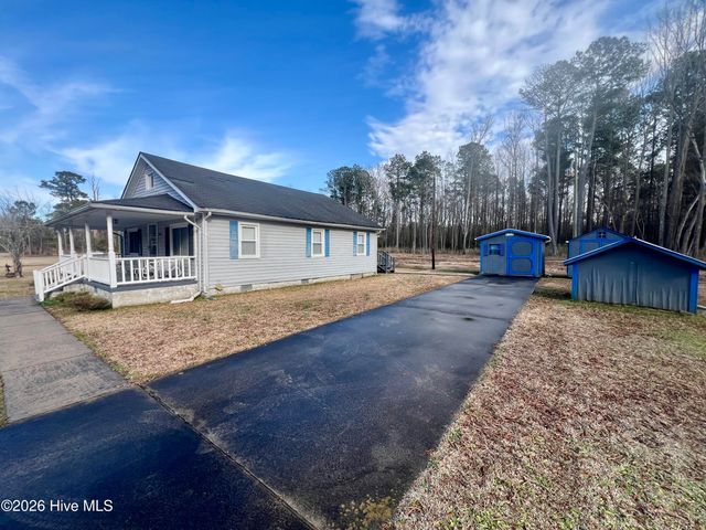 3403 Flat Swamp Road, Blounts Creek, NC 27814