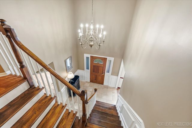 40W815 S Bridle Creek Drive, St. Charles, IL 60175