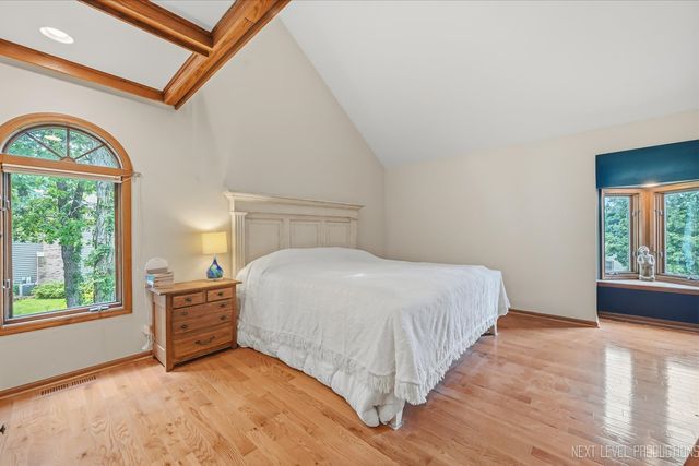 40W815 S Bridle Creek Drive, St. Charles, IL 60175