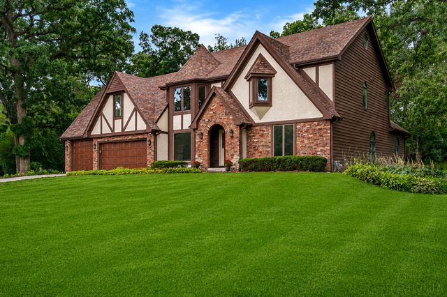 40W815 S Bridle Creek Drive, St. Charles, IL 60175
