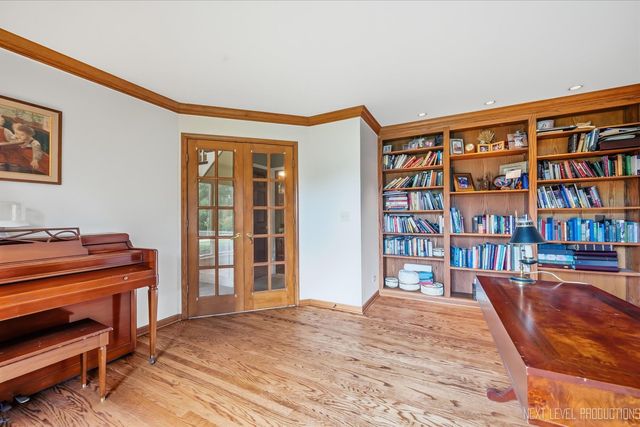 40W815 S Bridle Creek Drive, St. Charles, IL 60175