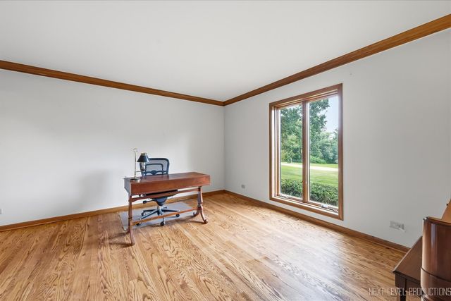40W815 S Bridle Creek Drive, St. Charles, IL 60175