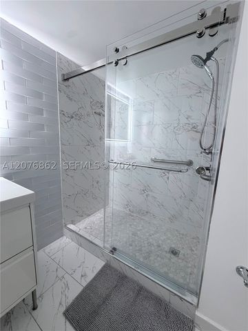 9731 Fontainebleau Blvd F108, Miami, FL 33172