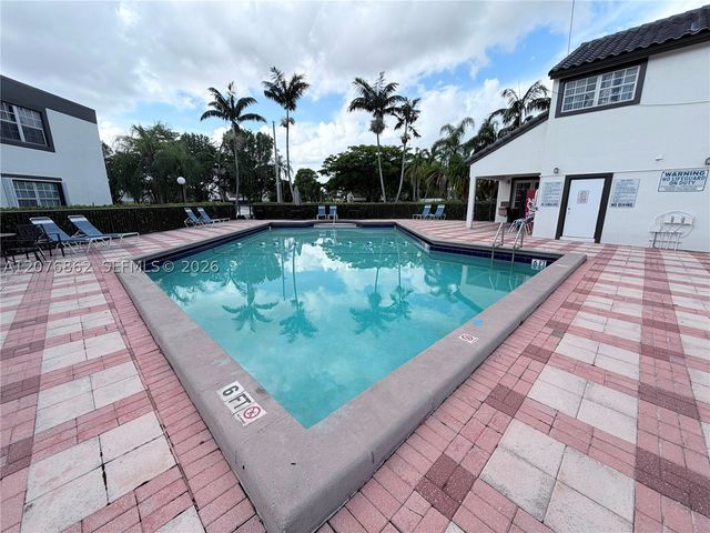 9731 Fontainebleau Blvd F108, Miami, FL 33172