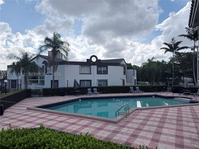 9731 Fontainebleau Blvd F108, Miami, FL 33172
