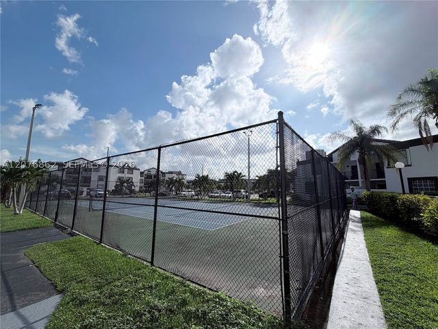 9731 Fontainebleau Blvd F108, Miami, FL 33172