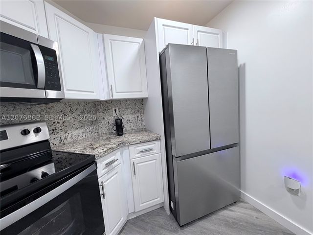 9731 Fontainebleau Blvd F108, Miami, FL 33172