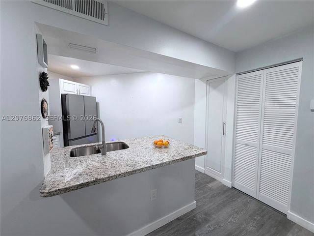 9731 Fontainebleau Blvd F108, Miami, FL 33172