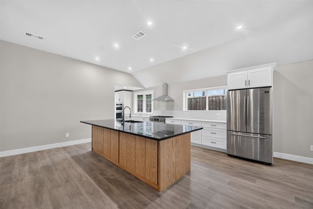 3904 Covinton Lane, Plano, TX 75023