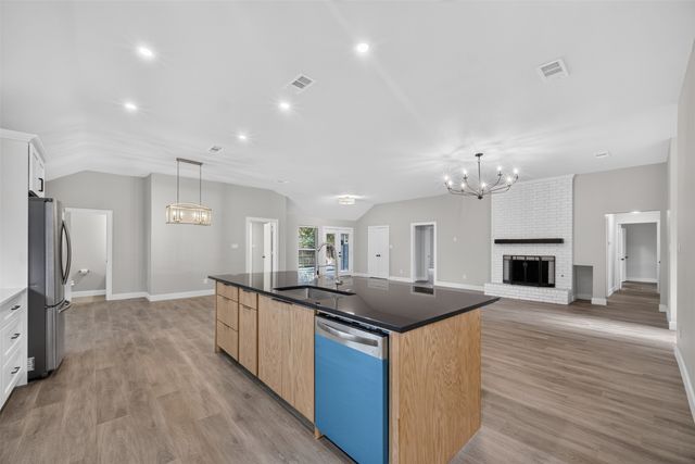 3904 Covinton Lane, Plano, TX 75023