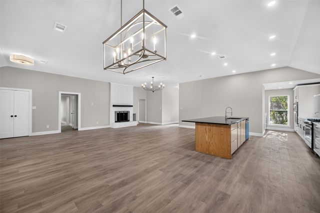 3904 Covinton Lane, Plano, TX 75023