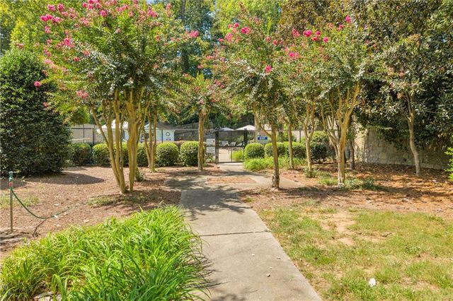 1417 Ashford Place NE, Brookhaven, GA 30319