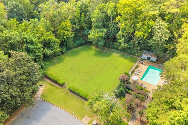 1417 Ashford Place NE, Brookhaven, GA 30319