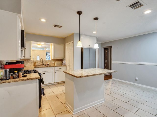 9934 Tiltree Street, Houston, TX 77075