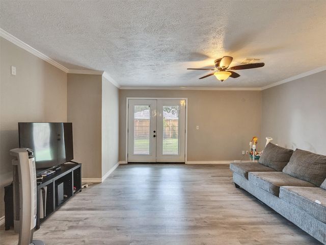 9934 Tiltree Street, Houston, TX 77075