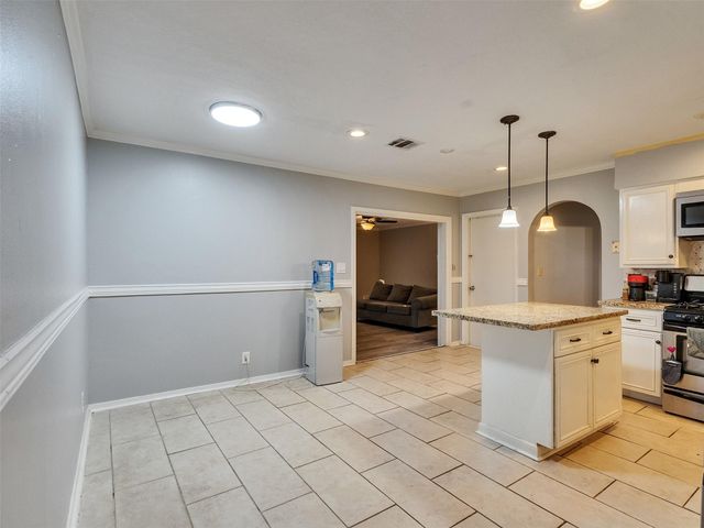 9934 Tiltree Street, Houston, TX 77075