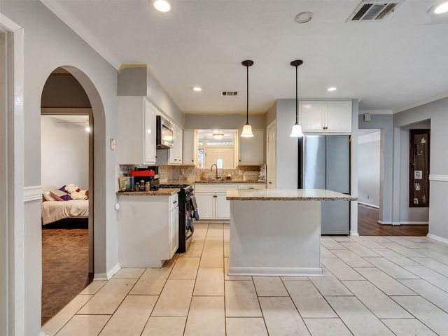 9934 Tiltree Street, Houston, TX 77075