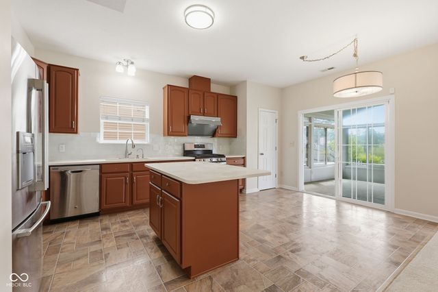 11095 Cool Winds Way, Fishers, IN 46037