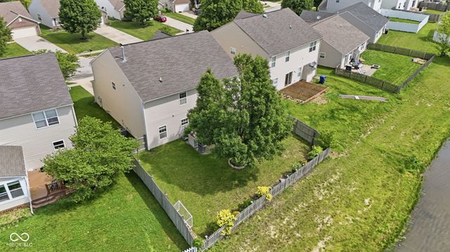 11095 Cool Winds Way, Fishers, IN 46037