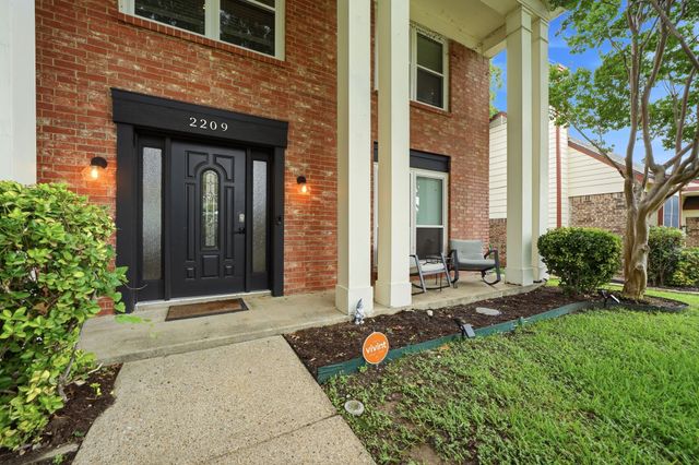 2209 Villawood Lane, Garland, TX 75040
