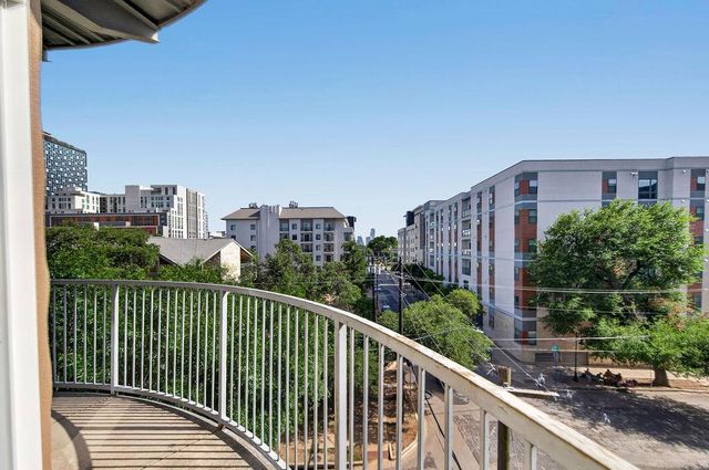 910 W 25th ST 406, Austin, TX 78705