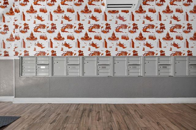 910 W 25th ST 406, Austin, TX 78705