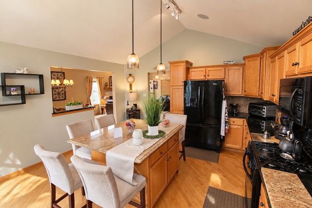 4618 Lalique Court, Joliet, IL 60431