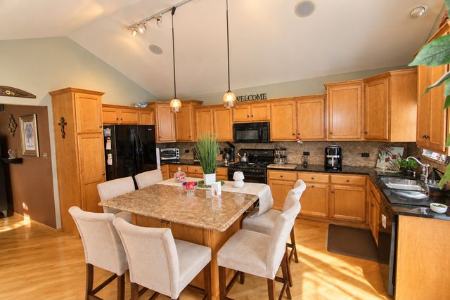 4618 Lalique Court, Joliet, IL 60431