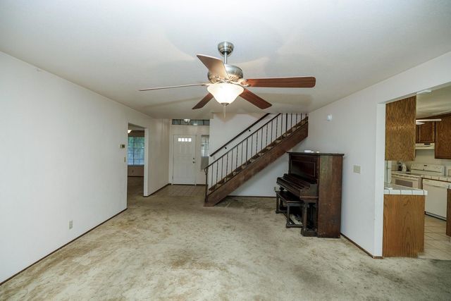 2516 Walnut Grove Way, Modesto, CA 95355