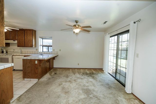 2516 Walnut Grove Way, Modesto, CA 95355