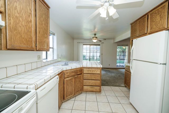 2516 Walnut Grove Way, Modesto, CA 95355